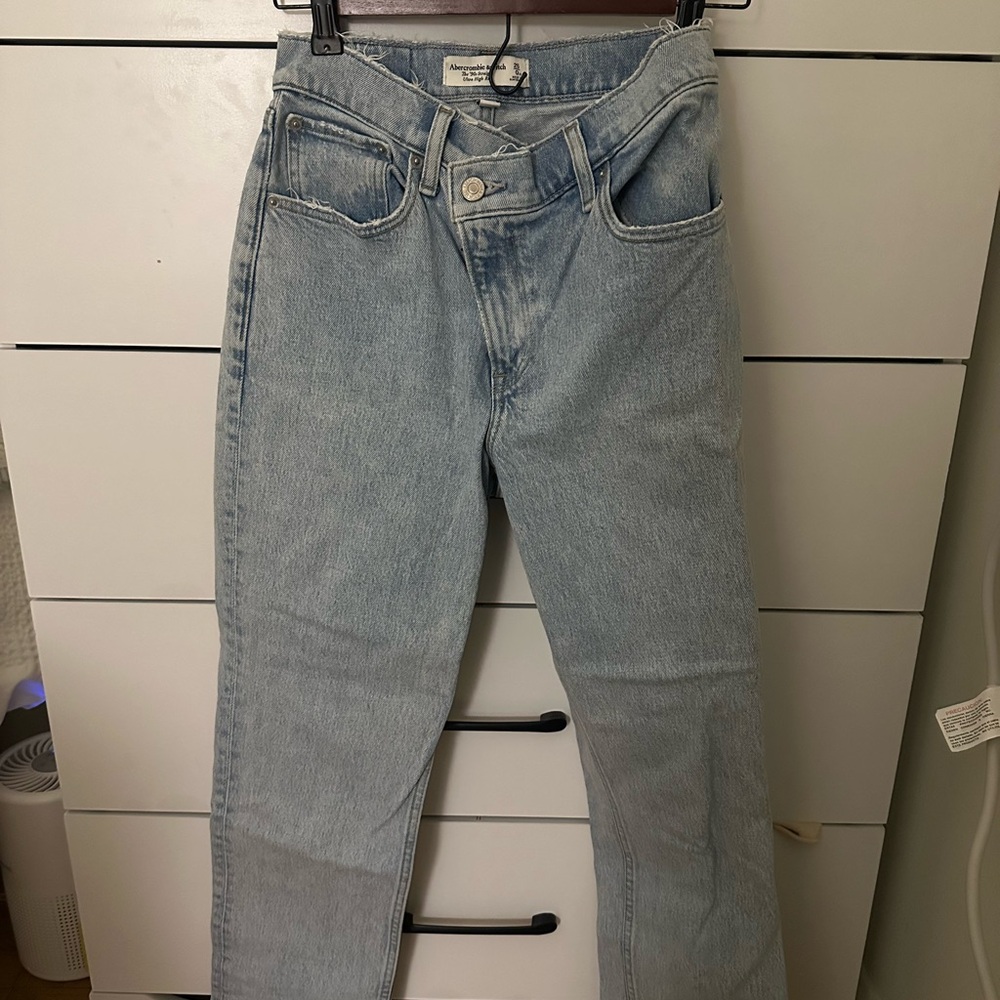 Abercrombie & Fitch Curve Love Ultra High Rise 90s straight jean